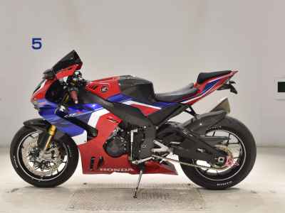 Honda CBR1000RR 2021