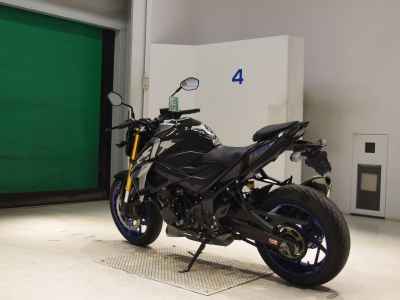 Suzuki GSX-S750 2022