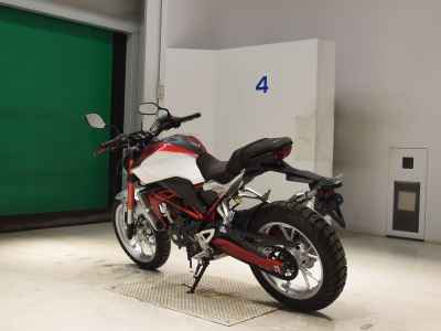 Honda CB250R 2019
