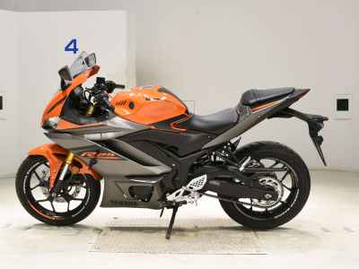 Yamaha YZF-R25 2022
