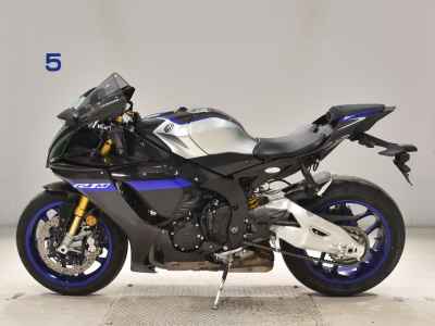 Yamaha YZF-R1M 2023