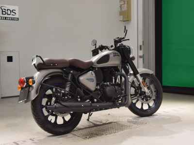 Royal Enfield Classic 350 2023
