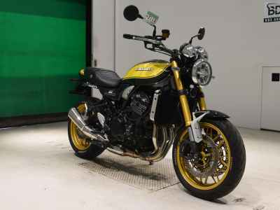 Kawasaki Z900RS 2024