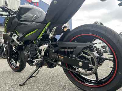 Kawasaki Z400 2023