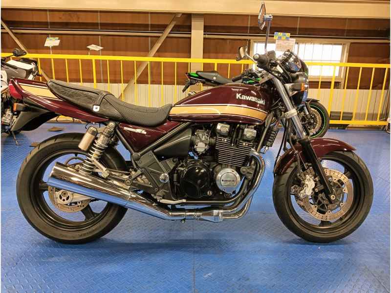 Kawasaki Zephyr 400 2005