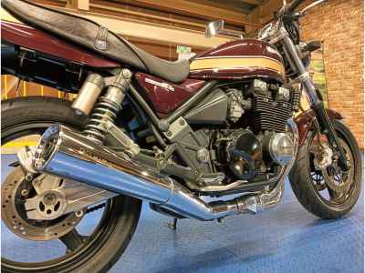 Kawasaki Zephyr 400 2005