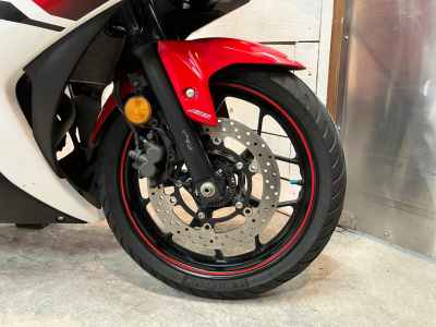 Yamaha YZF-R3 2015