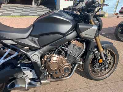 Honda CB650R 2025
