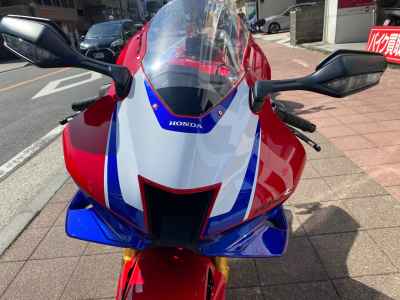 Honda CBR1000RR-R FB SP 2025
