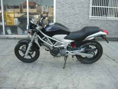 Honda VTR250 2009