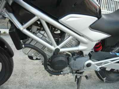 Honda VTR250 2009