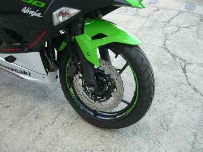 Kawasaki Ninja 400 KRT Edition 2019