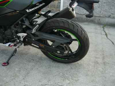 Kawasaki Ninja 400 KRT Edition 2019