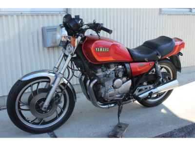 Yamaha XJ550
