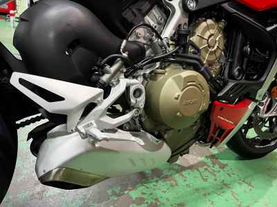 Ducati Streetfighter V4S 2021