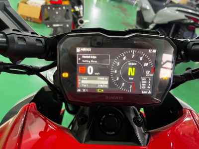 Ducati Diavel V4 2023