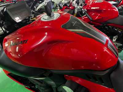 Ducati Diavel V4 2023