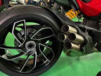 Ducati Diavel V4 2023