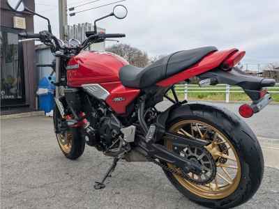 Kawasaki Z650RS 2024