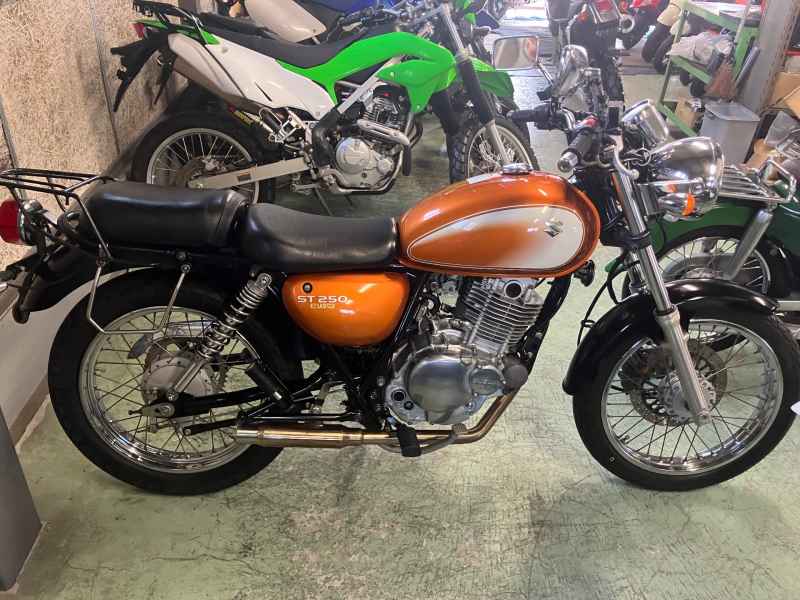 Suzuki ST250E