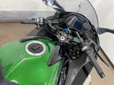Kawasaki Ninja H2 SX 2018