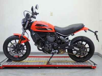 Ducati Scrambler Sixty2 2018