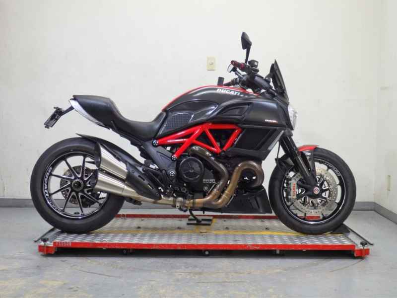 Ducati Diavel 2014