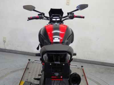 Ducati Diavel 2014