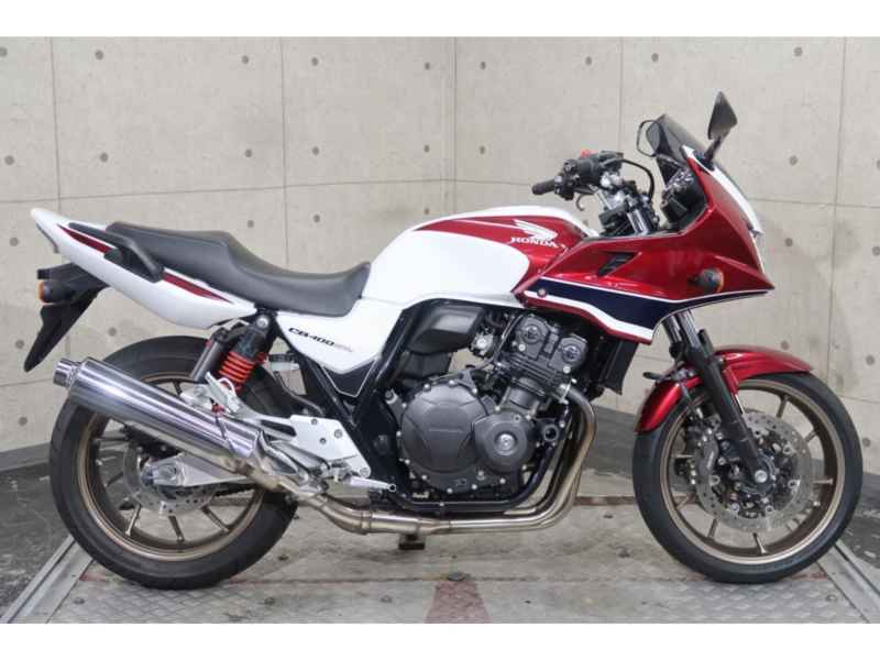 Honda CB400 Super Boldor 2017