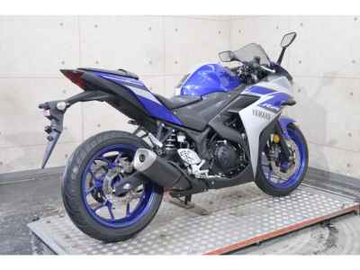 Yamaha YZF-R25 2015