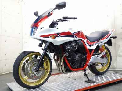 Honda CB400 Super Boldor 2011