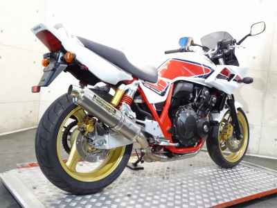 Honda CB400 Super Boldor 2011