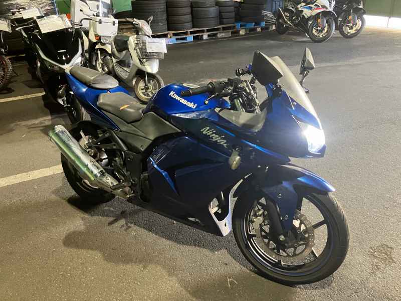Kawasaki Ninja 250R 2011
