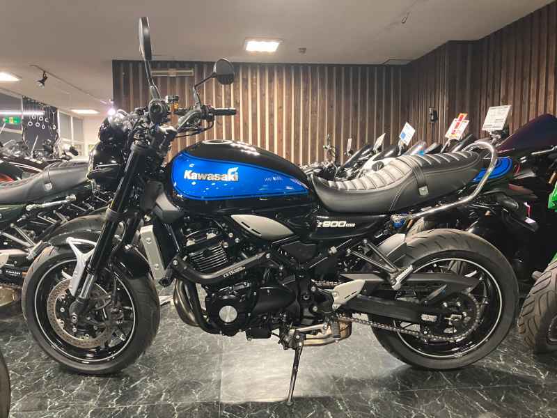 Kawasaki Z900RS 2024
