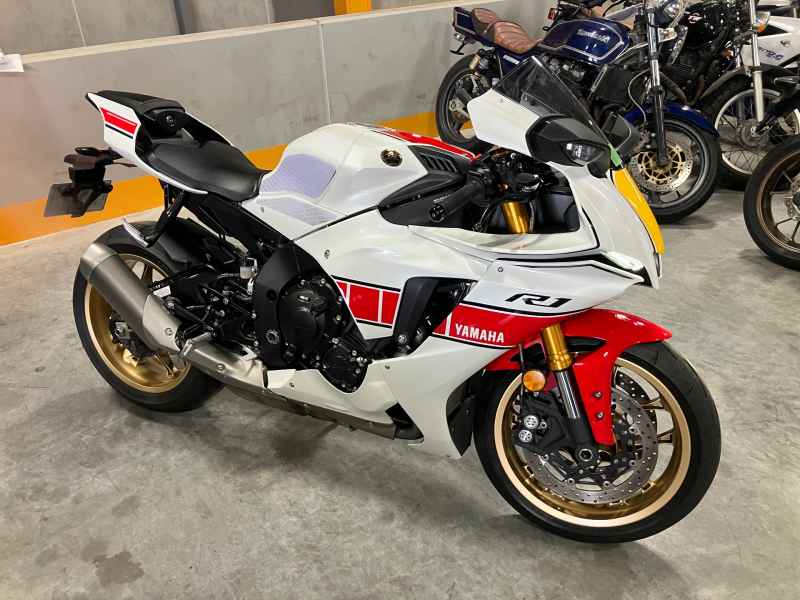 Yamaha YZF-R1 2022