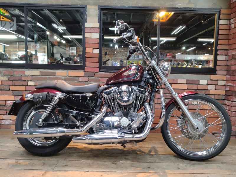 Harley-Davidson XL1200V 2013