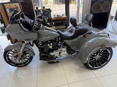 Harley-Davidson Road Glide FLTRT1870 2024