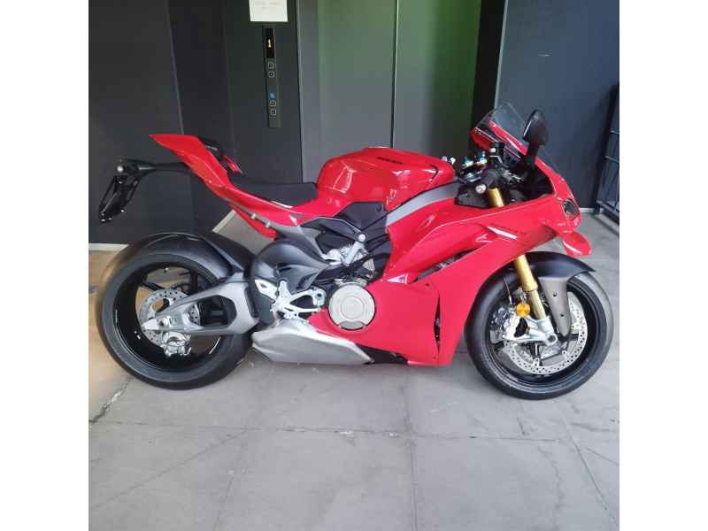 Ducati Panigale V4S 2026