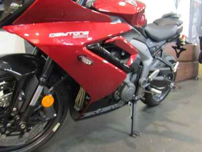 Triumph Daytona 660 2025