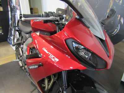 Triumph Daytona 660 2025