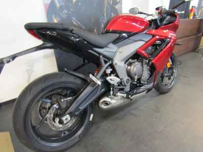 Triumph Daytona 660 2025