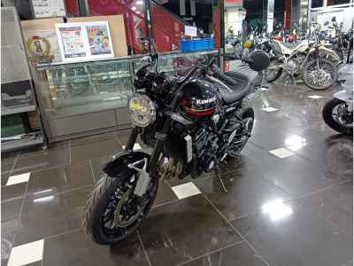 Kawasaki Z900RS 2024