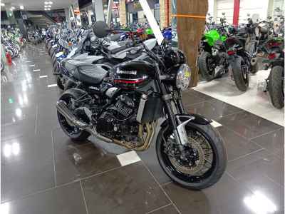 Kawasaki Z900RS 2024
