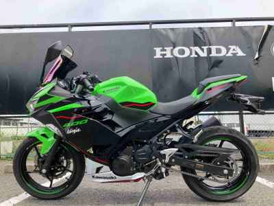 Kawasaki Ninja 400 KRT Edition 2021