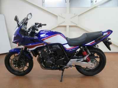 Honda CB400 Super Boldor 2021