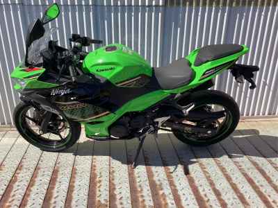 Kawasaki Ninja 400 KRT Edition 2020