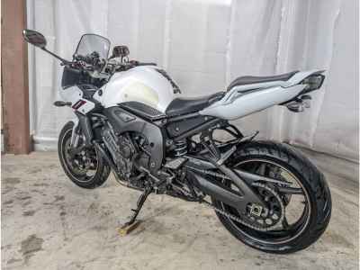 Yamaha FZ1 Fazer 2013