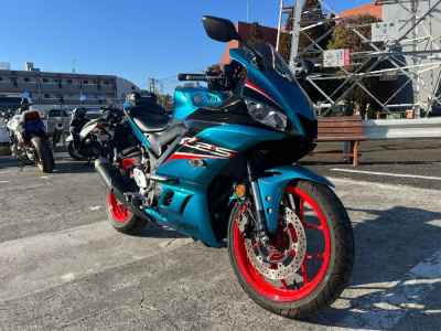 Yamaha YZF-R25 2021