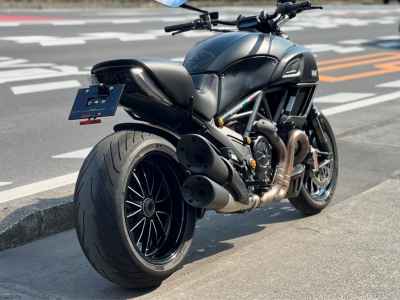 Ducati Diavel 2014