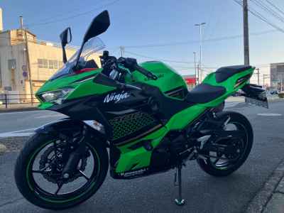 Kawasaki Ninja 400 KRT Edition 2020